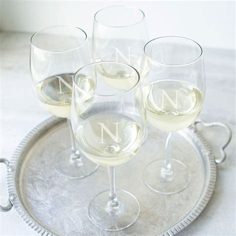 personalized set of 4 white wine glasses