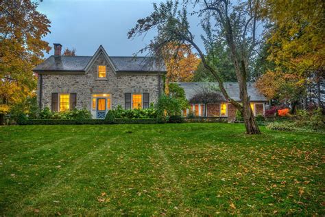 This Canadian Farmhouse Is Ridiculously Gorgeous In 2020 With Images