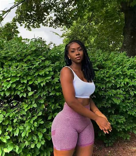 Curvy And Bootylicious Black Women Of Instagram Edition Romance