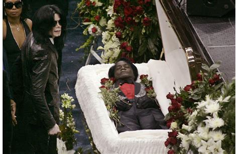 Photos Of Celebrity Open Casket Funerals That Will Shock You