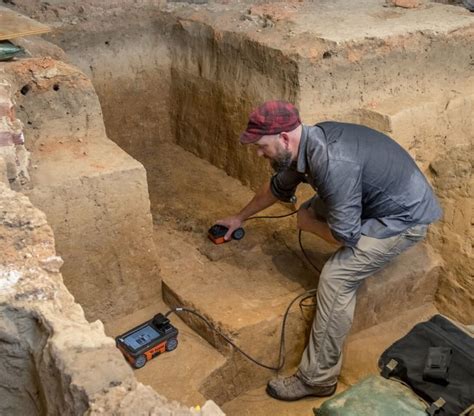 Gpr Technology Aids In Uncovering Early Jamestown Features And Burial