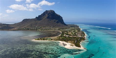Land in mauritius is small coastal plain rising to discontinuous mountains encircling central plateau. Travel Tips for Your Mauritius Tour | Enchanting Travels