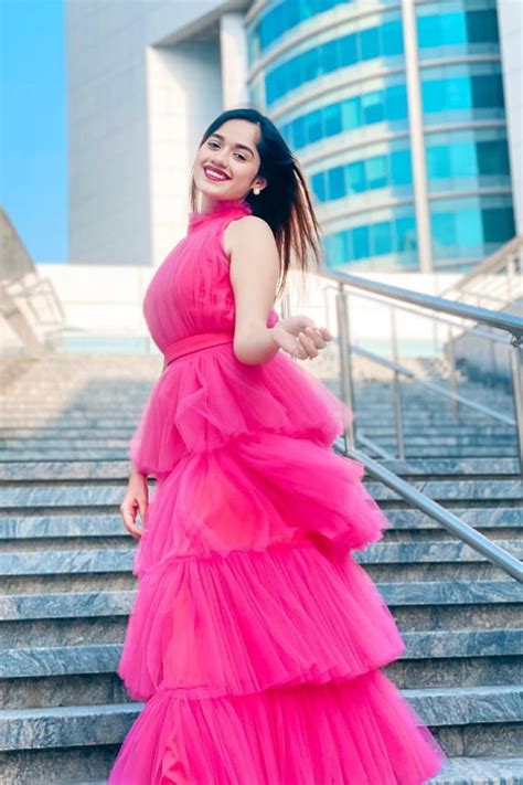 New Jannat Zubair In Pink Dress Western Gown 2021