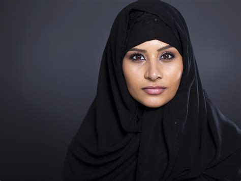 Debenhams Becomes First Major Department Store To Sell Hijabs The Independent