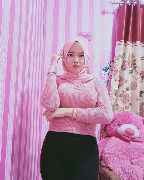 Pin Oleh Ikeh Kimochi Di Hijab Stylist 4 Di 2021 Perempuan Gadis