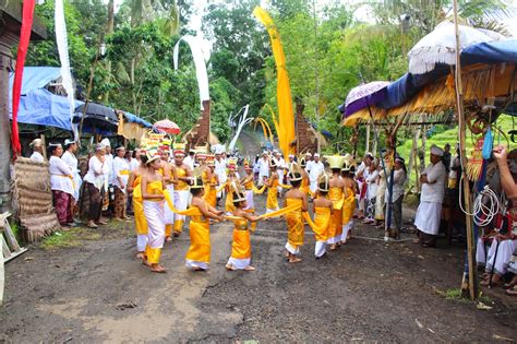 Melanglang Bhuwana Five Basic Hindu Rituals In Bali