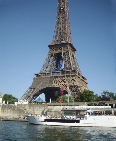 Eiffel Tower Of Paris Free Stock Photo Public Domain Pictures