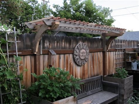 If you have questions about your grapes, please. Montana Wildlife Gardener: New Grape Arbor