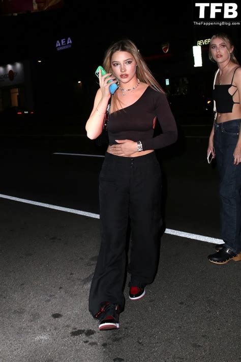 Braless Madelyn Cline Looks Stylish While Arriving At A Simple Gospel