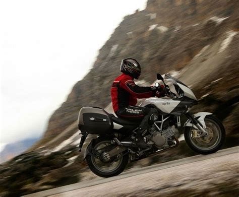 The aprilia mana 850 gt has excellent handling and braking and good fuel economy. Aprilia Mana 850 GT ABS คู่แข่ง TRIUMPH TIGER