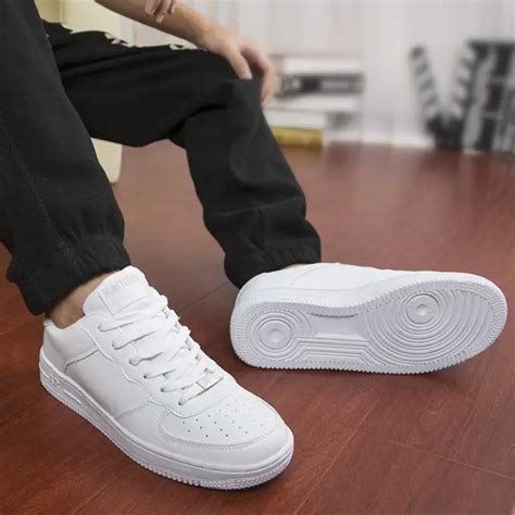 Zapatos Blancos Para Hombres Guía De Estilo Y Tendencia En Calzado