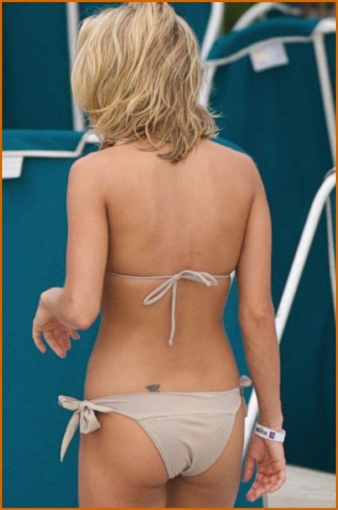 De Bedste Id Er Inden For Carrie Underwood Bikini P Pinterest