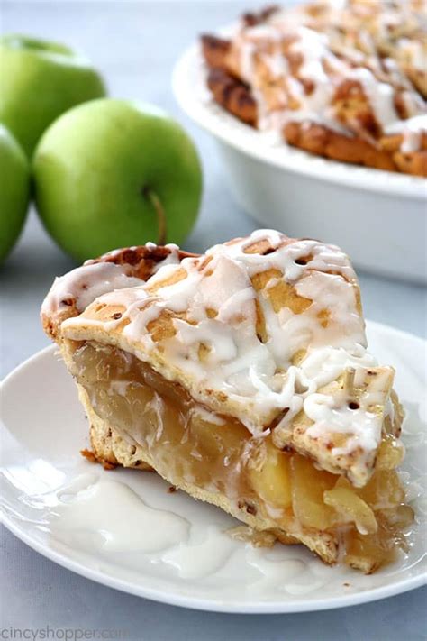 Mix first five ingredients together in a large stock pot. Cinnamon Roll Apple Pie - CincyShopper