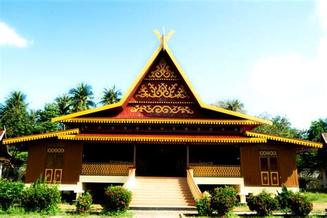 Rumah Adat 34 Provinsi Di Indonesia Albantani