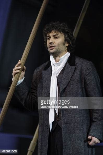 German Tenor Jonas Kaufmann Performs During The Final Dress Rehearsal Nachrichtenfoto Getty