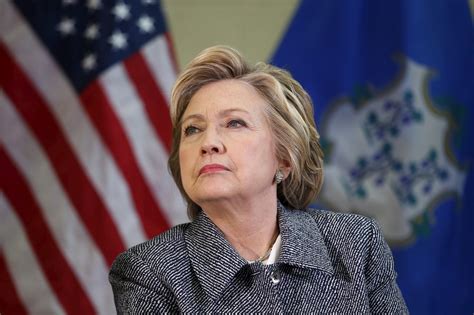 hillary clinton meets with sandy hook families vows to push for gun control within second amendment
