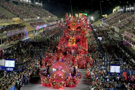 Rio De Janeiro Carnaval D Fil Des Coles De Samba Billets Getyourguide