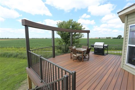 Curved Composite Deck In St Louis Mo With Fiberon Decking Composite