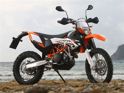 2013 ktm 690 enduro r skid plate frame engine guard plastic glide assembly. KTM 690 Enduro R | MotoAdvances