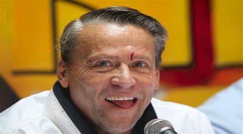 Alfredo adame perdió los papeles y lanzó frases de grueso calibre contra 'abogado' de magaly la periodista entrevistó a alfredo adame para hablar sobre su polémica entrevista con laura bozzo. El SAT también va contra Alfredo Adame