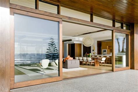 You can expect to pay anywhere from $1,000 to $5,000 for sliding glass doors. Luxurious Queensland Beach Residence Offers Dramatic Ocean ...