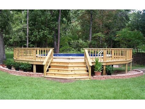 Above ground pools with decks are popular in coastal areas where sand makes an underground pool difficult to build. Pin by Joyce Corn on Pool Ideas | Above ground pool ...