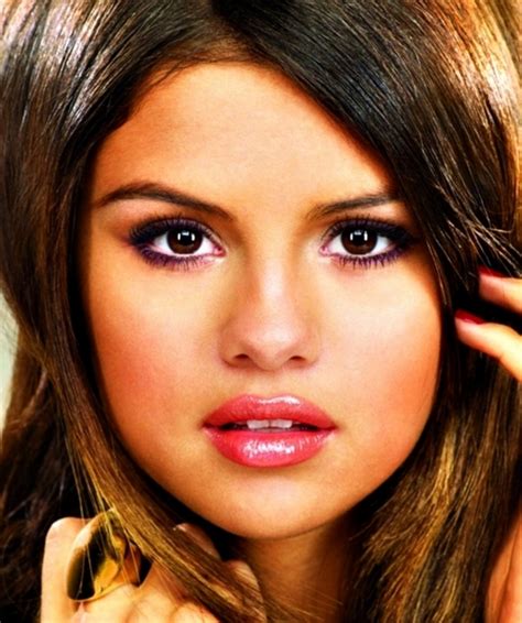 SelenaGomez Lve Sg Selena Gómez When The Sun Goes Down Photoshoot