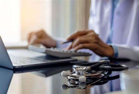 20 Top Part-Time Jobs for Retired Physicians