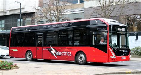 The Harrogate Bus Company Transdev Yorkshire 807 Bn68xsc New Park With A Jennyfield Service