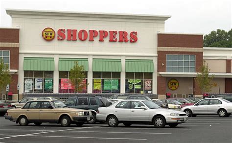 Shoppers offers a full service supermarket with everything consumers have come to expect from a grocer while never forgetting our everyday low warehouse pricing roots. Shoppers Warehouse Workers Protest | WHUR 96.3 FM