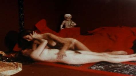 Naked Alice Friedland In Street Of A Thousand Pleasures