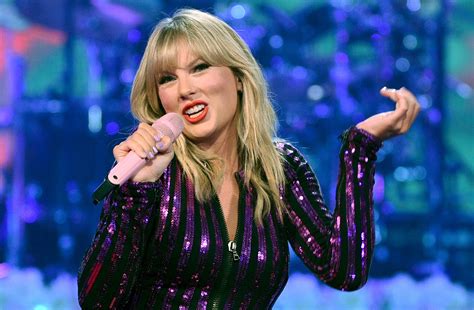 Taylor Swift Says She Will Rerecord Her Old Music Heres How The