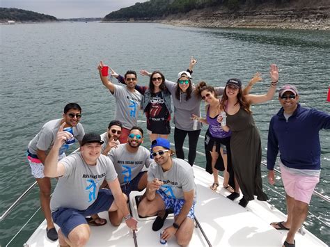Party Yacht Rentals And Pontoon Rentals On Lake Travis Bachelorette
