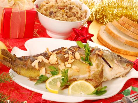 Writing this hub brings back so many memories of christmas eve with my polish grandparents, my mother and our babi was an old world polish cook who never used a recipe. Polish Christmas dinner: Carp in the bathtub and hay under ...