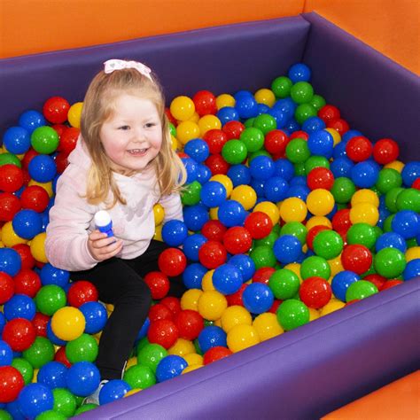 Large Ball Pit