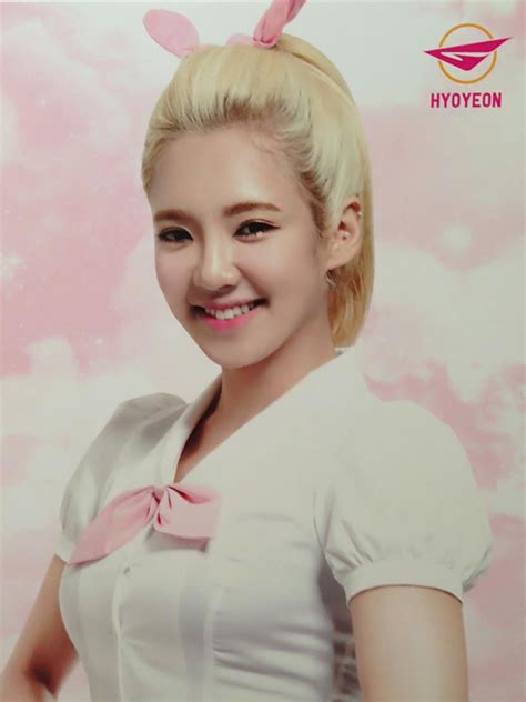 Soshi95 Snsd World Tour Girls And Peace Official Photo Cards Scans Pictures 080613