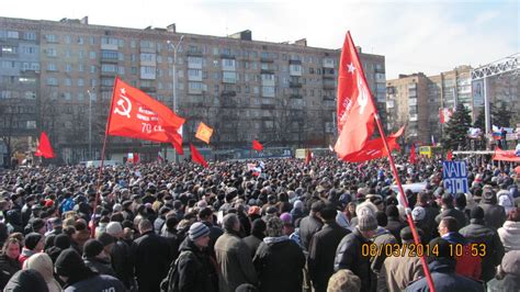 В Харькове, Донецке, Мариуполе прошли пророссийские митинги