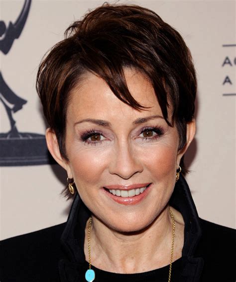 Patricia Heaton Short Straight Dark Brunette Hairstyle With Side Swept