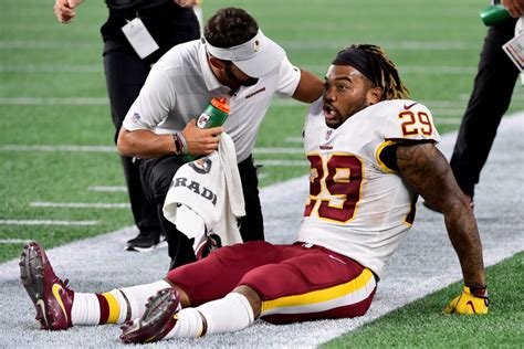 Derrius guice helps extend the panthers losing streak with 129 rushing yards and 2 touchdowns. Redskins' Rookie RB Derrius Guice Set to Miss 2018 Season