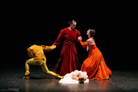 バレエ界の帝王ルジマトフが10年ぶりに「オテロ」役を披露「ロシア・バレエ・ガラ2018」 | シアターテイメントNEWS