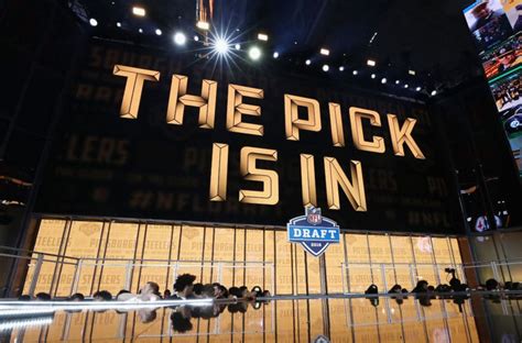 Nfl game broadcasts are scattered across several channels, which can be a problem for cord cutters. Pittsburgh Steelers: How to stream the NFL Draft with a ...