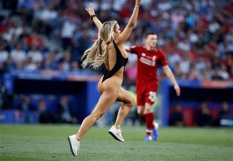 Champions League Final Pitch Invader Kinsey Wolanski Explains Why She Did It Mirror Online