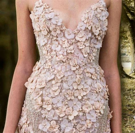 Pin By Luisa Rocha On Fabrics Pretty Dresses Beautiful Dresses