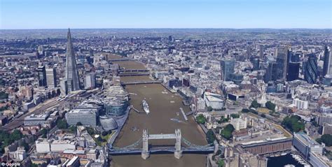 In order to take advantage of this effect, you need to go into the photo mode and the 3d the terrain is very well implemented: Google 3D now lets users explore London's buildings using ...