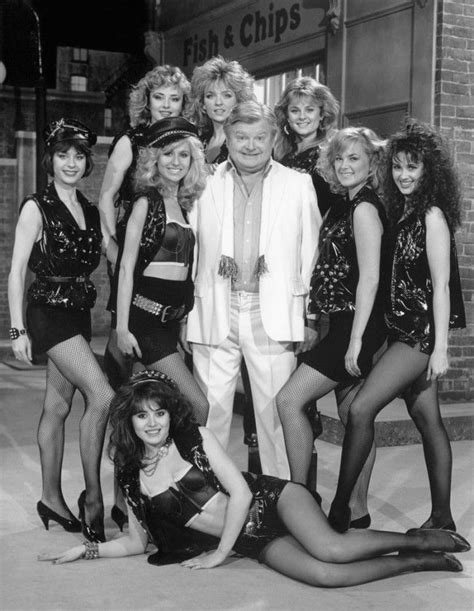 Tv Pub Photo 3 Benny Hill British Tv Comedies British Comedy Tv