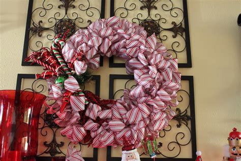 These hours are flexible for practically everyone. Creative Mrs.Smith: 2 wreaths & a sled