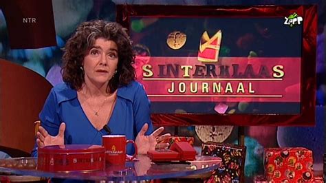 Video · zie ginds komt de stoomboot. Dieuwertje Blok: Dieuwertje Blok weer dagelijks met een nieuw Sinterklaasjournaal