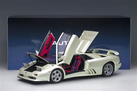 Lamborghini Diablo Se30 Jota 1995 Pearl White Autoart Scale 118