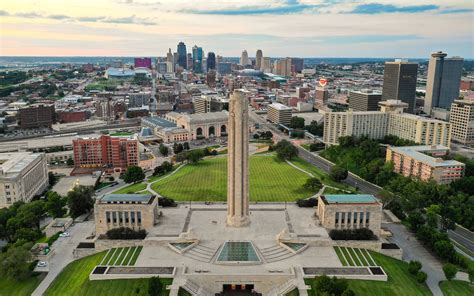 6 July22dronekcmo Aerial View Of The Liberty Memorial An Flickr