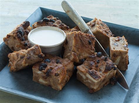 Heerlijk voor een zoete snack deze broodpudding van oud brood